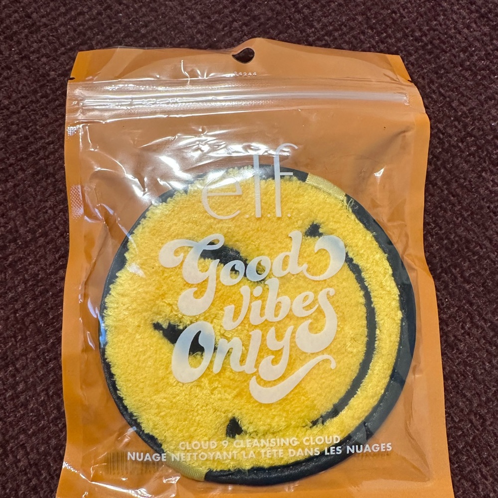 ELF Good Vibes Only Cleansing Cloud - Yellow and Black